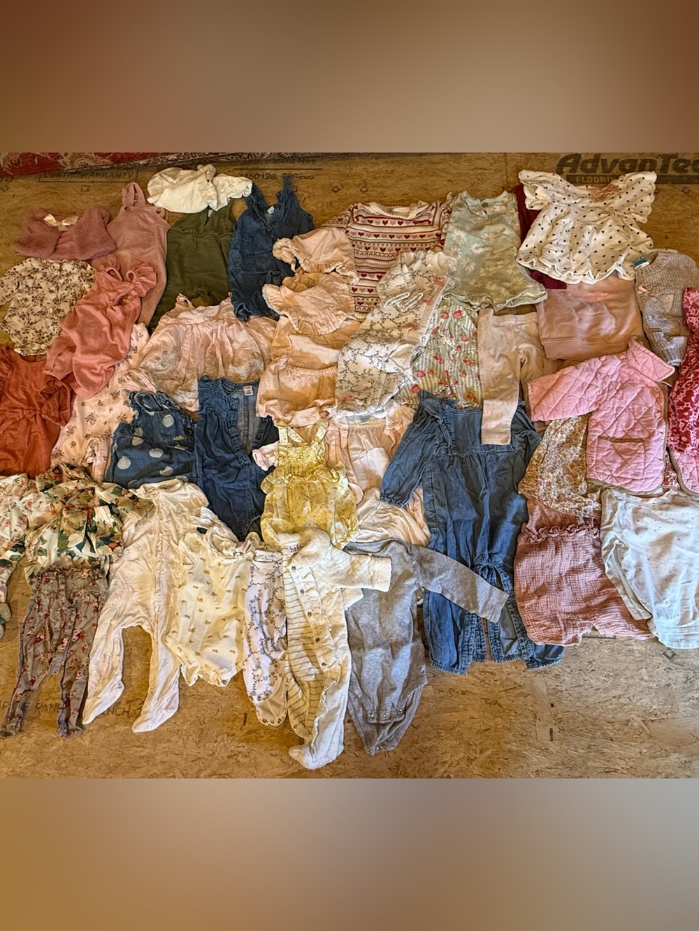 Baby girl clothing lot size 0-3/2T